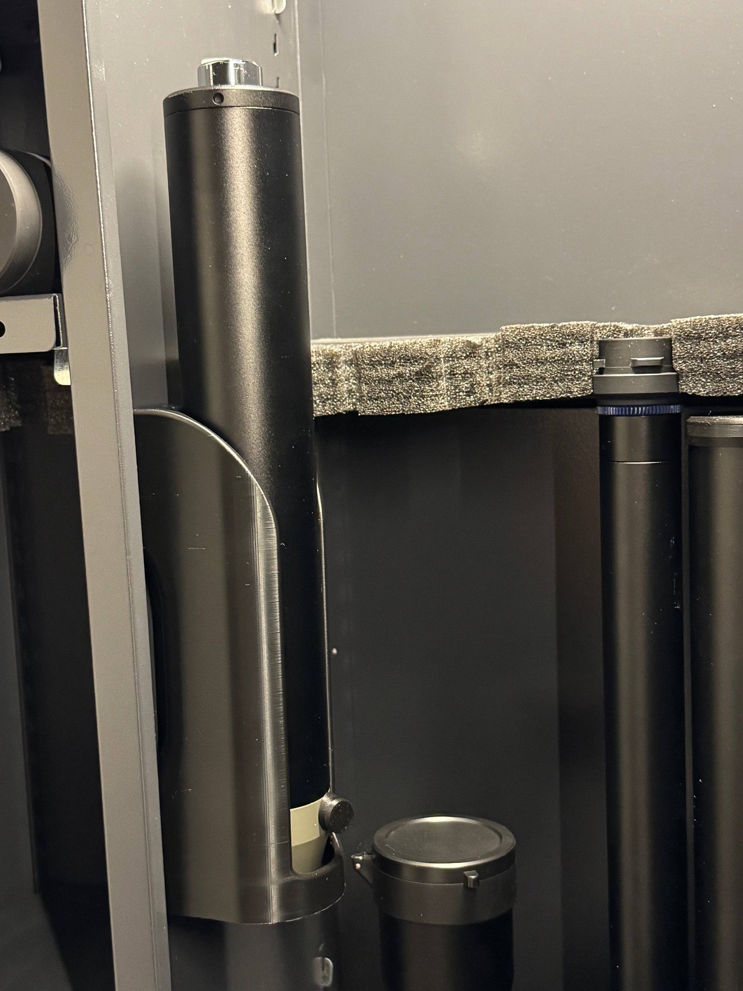 Filamelt Magnethalter für AEA HP Max Ersatztank – bis Ø56 mm / Drucklufttank - 3D-Druck aus dem Westerwald